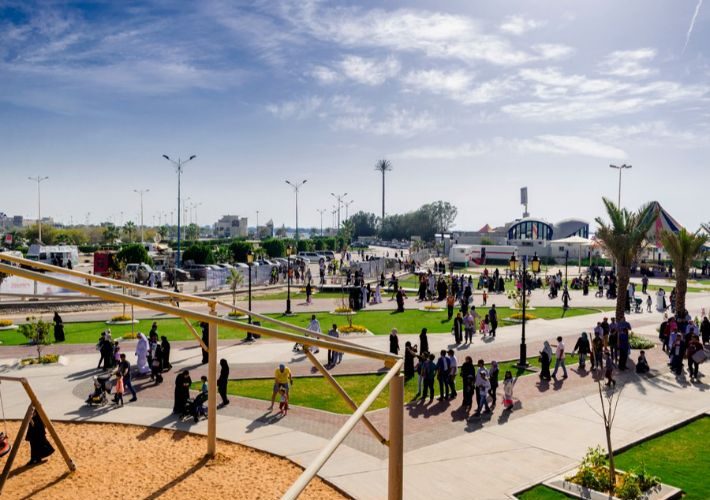 كم عدد سكان الدمام 2025؟