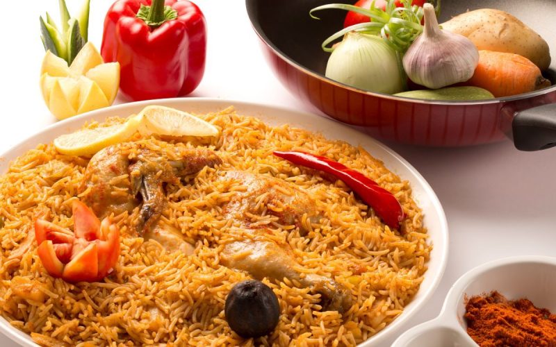 طريقة تحضير “كبسة الهام” باللحم المدخن خطوة بخطوة